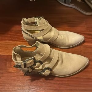 Dolce Vita Spur Sand Studded Nubuck Leather Western booties